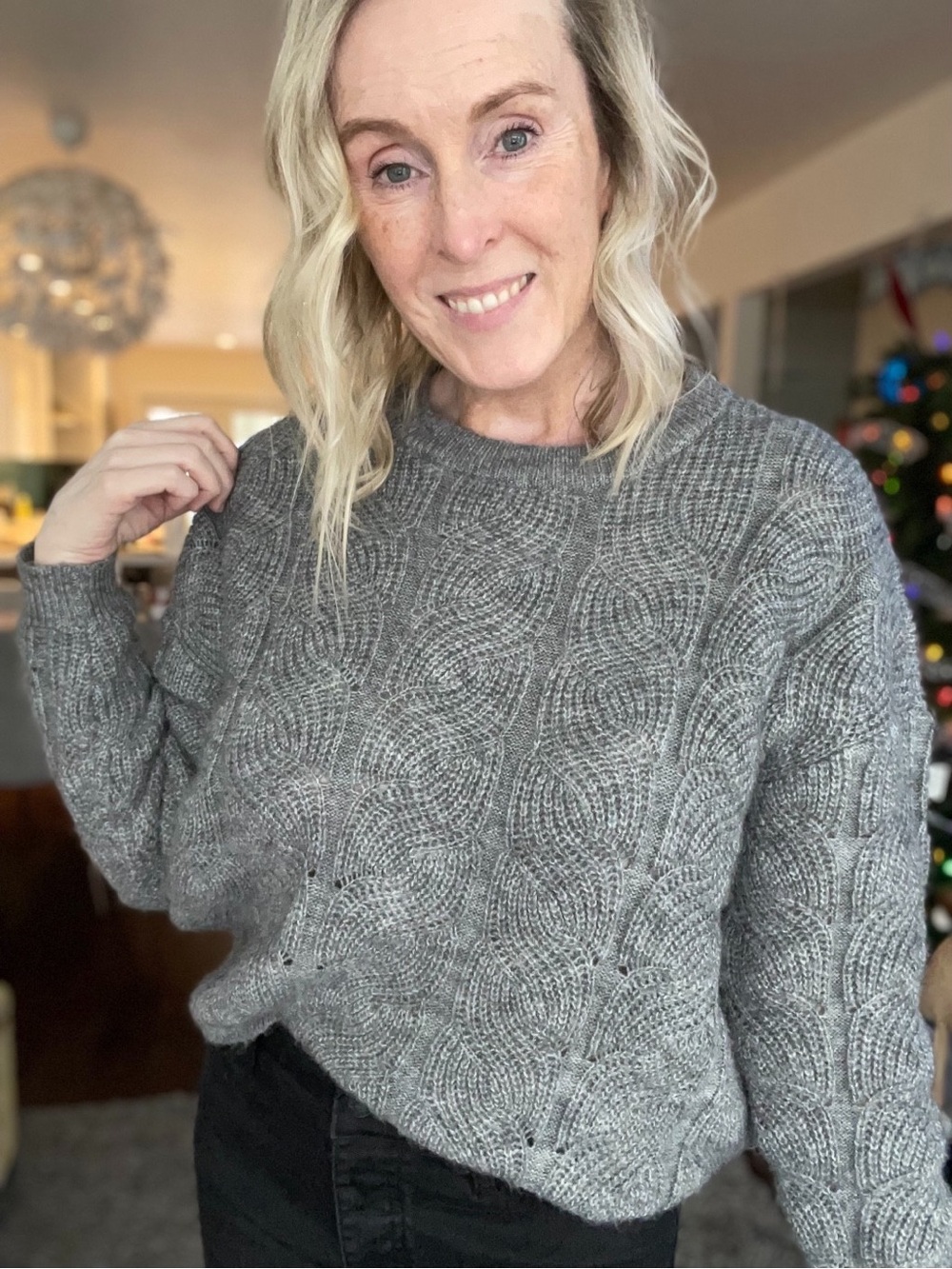 Vero Moda Heather Gray Cable-Pattern Crewneck Sweater - Picture 3 of 5